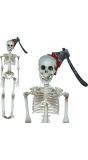 Halloween Hangende Skelet met Bijl 40cm