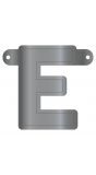 Letter E banner metallic zilver