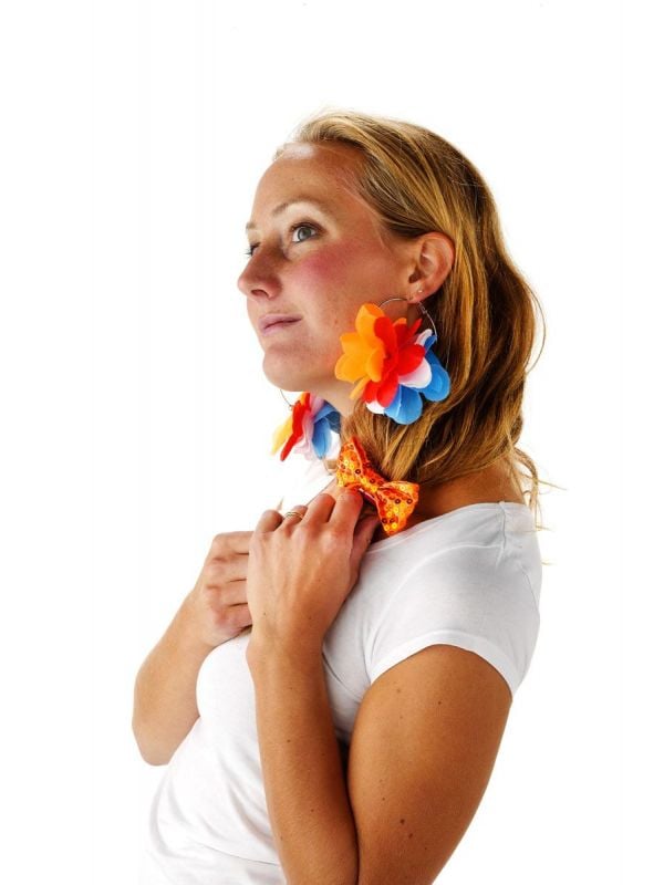 Oranje supporter bloem oorbellen