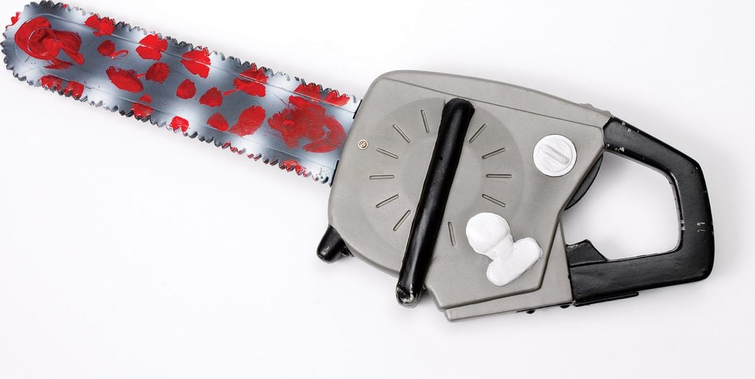 Bebloede Kettingzaag