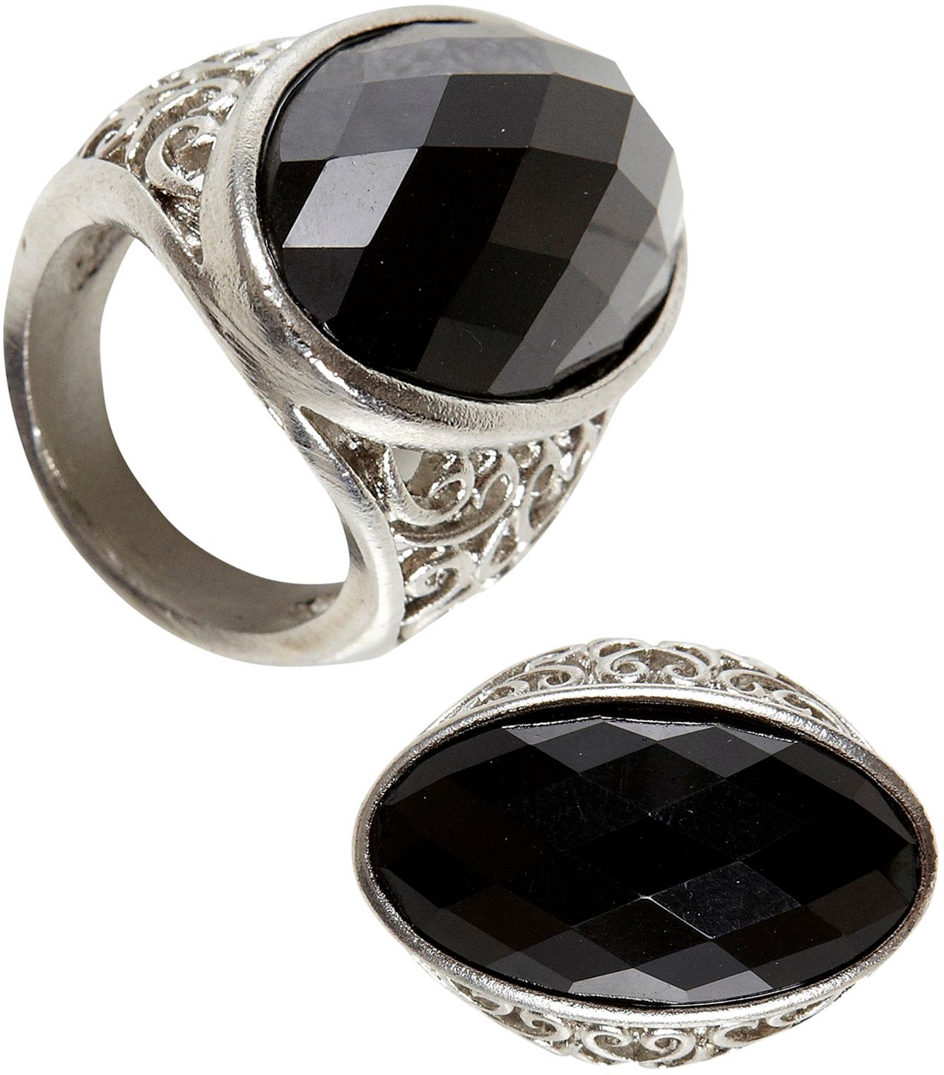 Gothic Ring met Zwarte Stenen