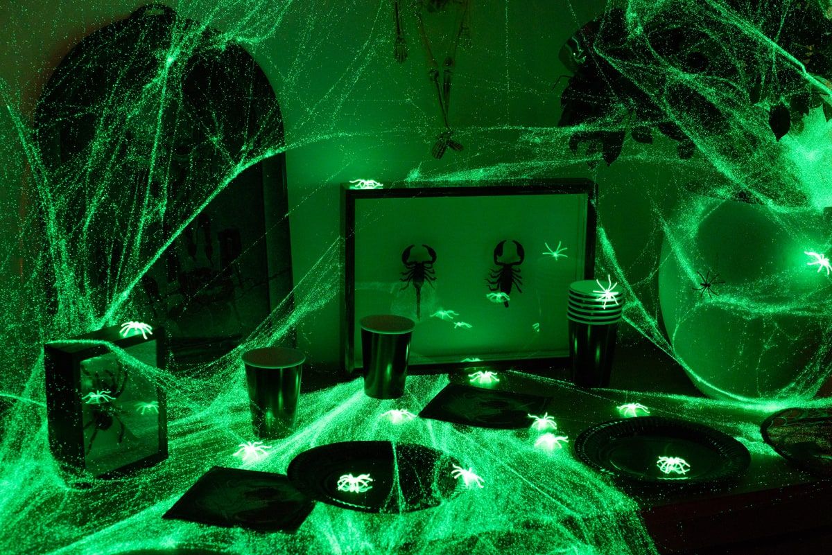 Halloween spinnenweb glow in the dark 100 gram
