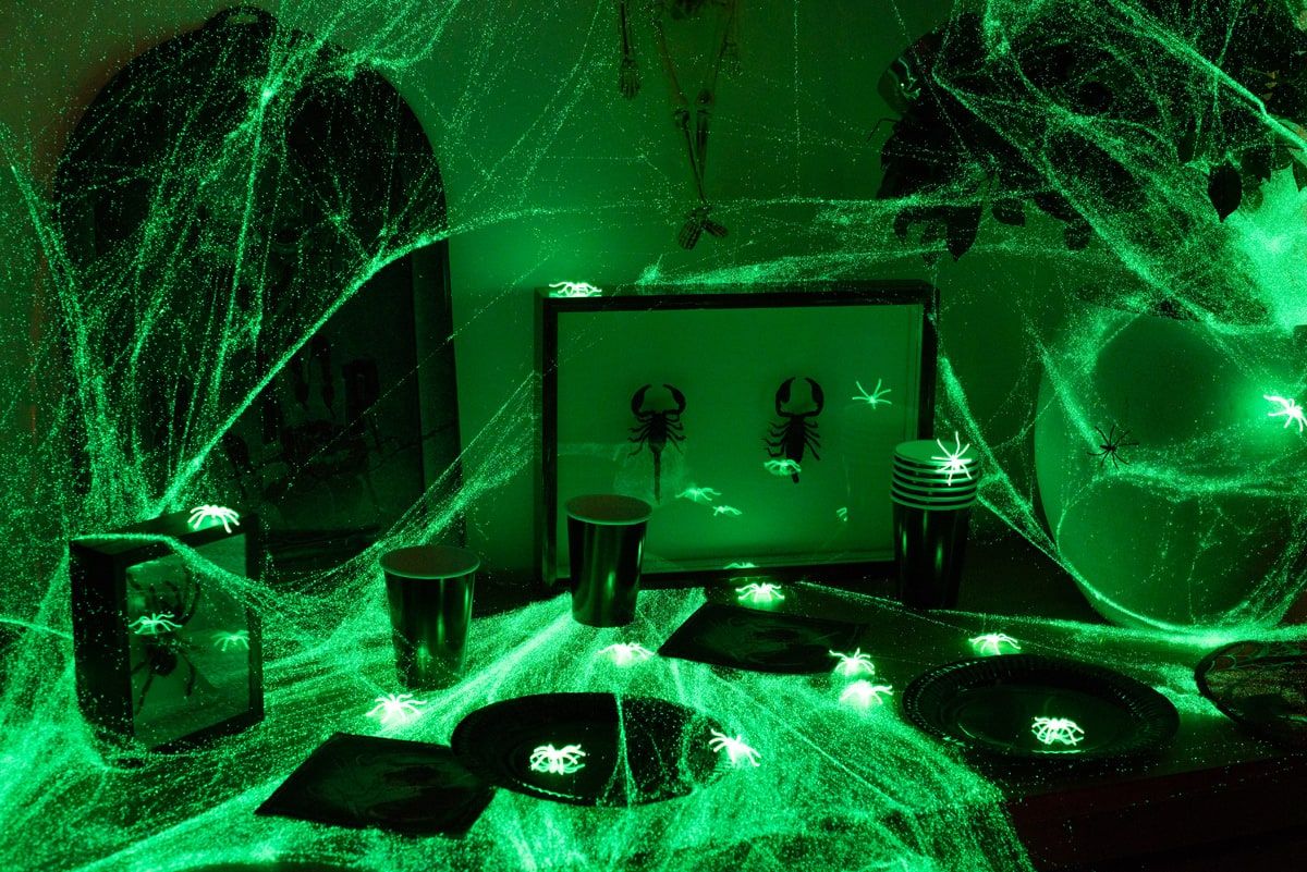 Halloween Spinnenweb Glow In The Dark 100 Gram