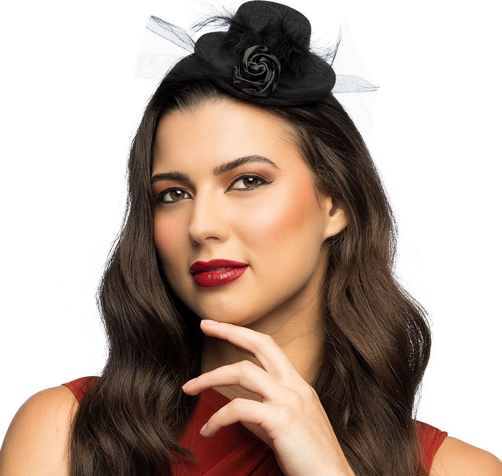 Nicolette Retro Mini Hoedje